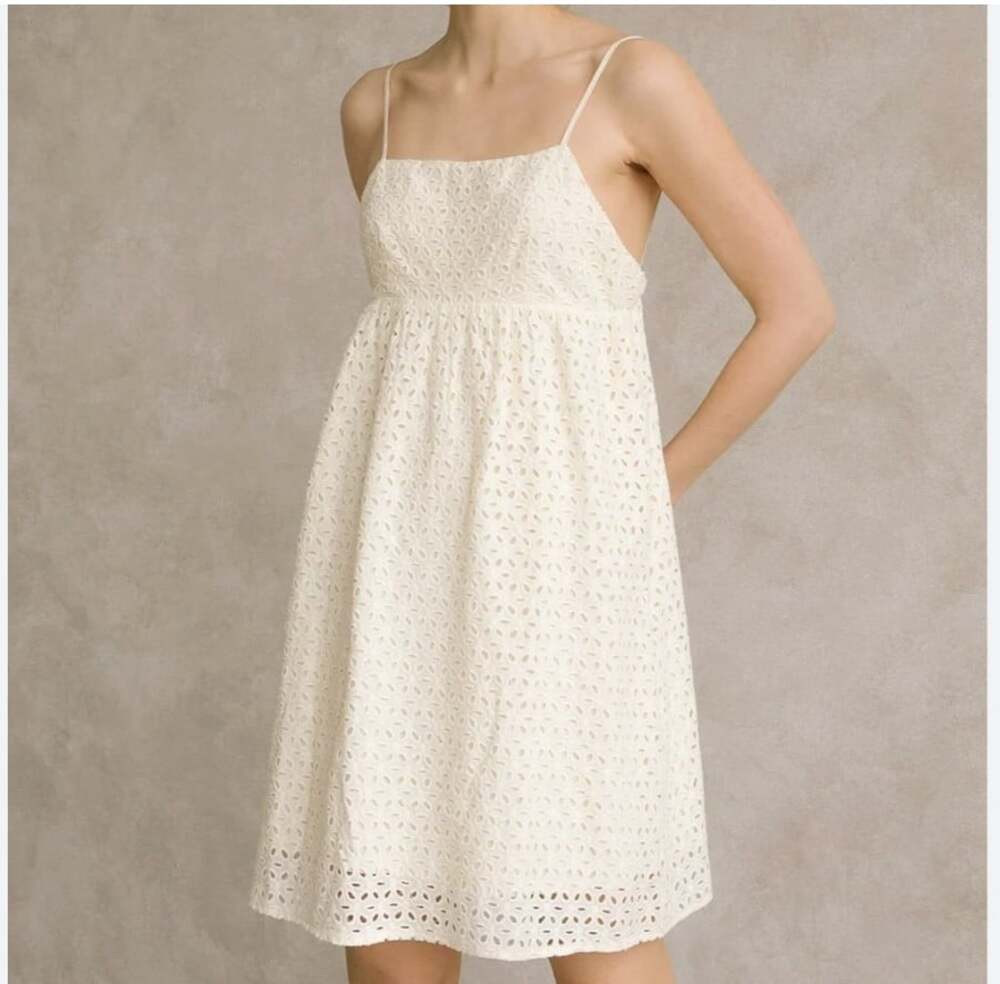 Storia Dress Womens Medium White Lace Eyelet V Neck Strappy Mini Sundress Lined